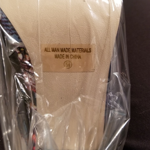 🎉 Host Pick🌈 Rare Fashionable Boots! - Picture 5 of 8